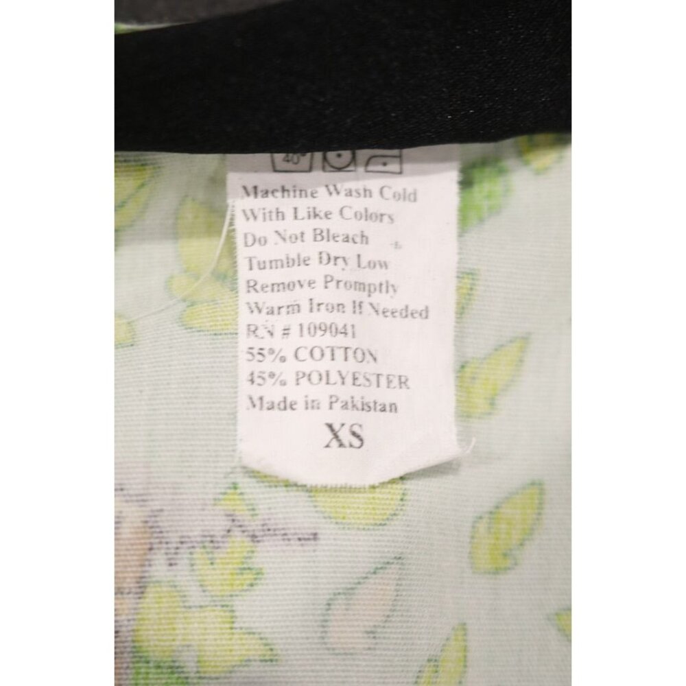 Melrose Mayhill Scrub Top Women's XS Green Safari Animal Leaf Print Medical VTG - Picture 10 of 10